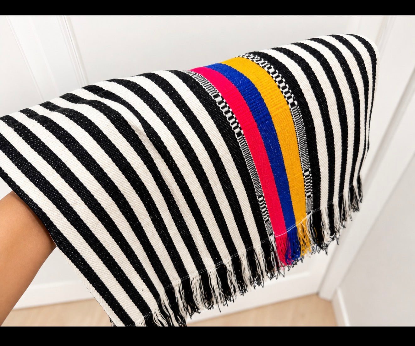 Traditional Colombian Poncho – One Size Fits Most – Handmade Style Outerwear – Imported from Colombia - JETa Imports®